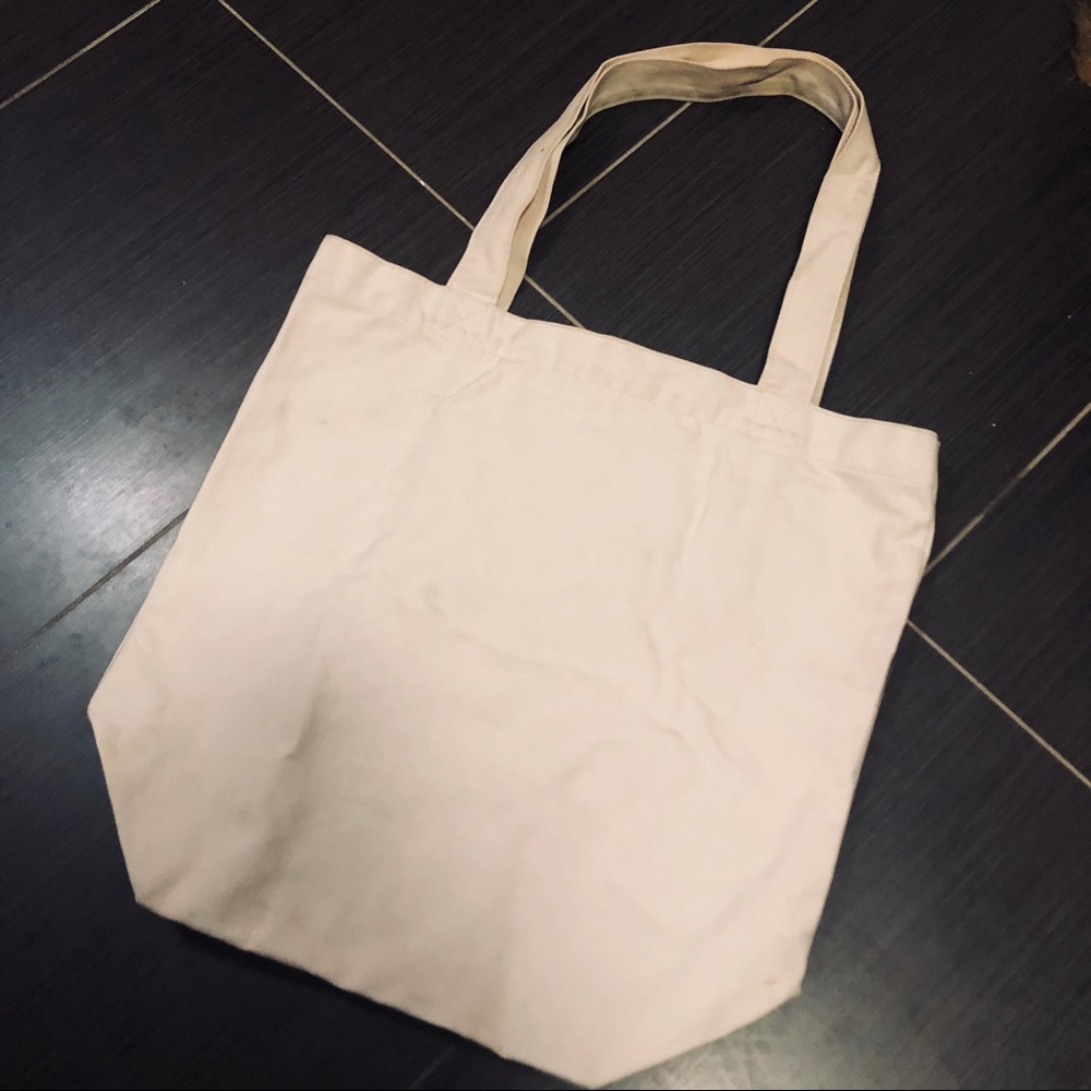 Hello Kitty 🐱 💜 tote easy to be folded - Picture 3 of 4